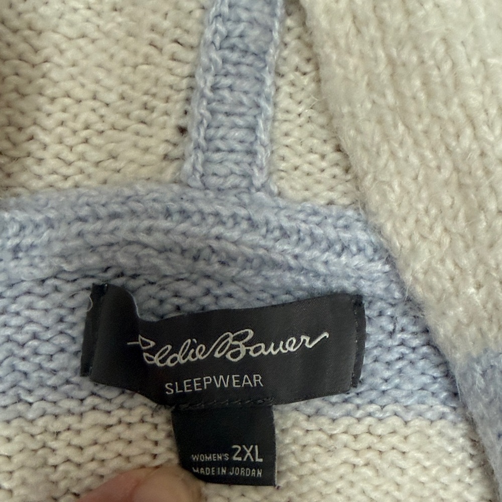 Eddie Bauer Blue and Cream Knit Cardigan/Robe - Picture 2 of 5